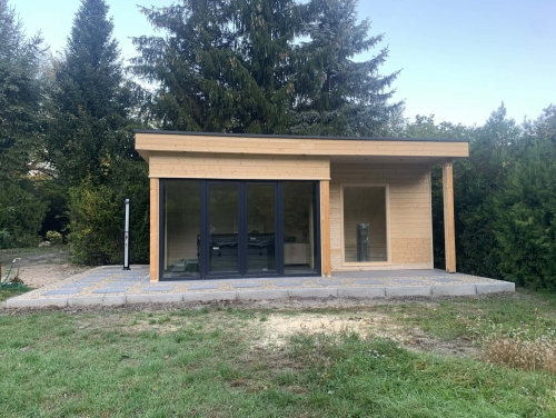 Győr, kerti szauna építése