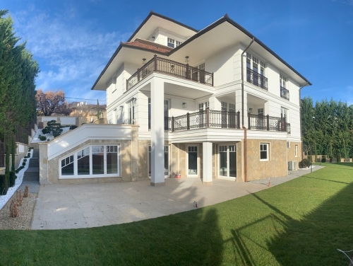 Lakóház rekonstrukciós munkák - Budapest II.ker.