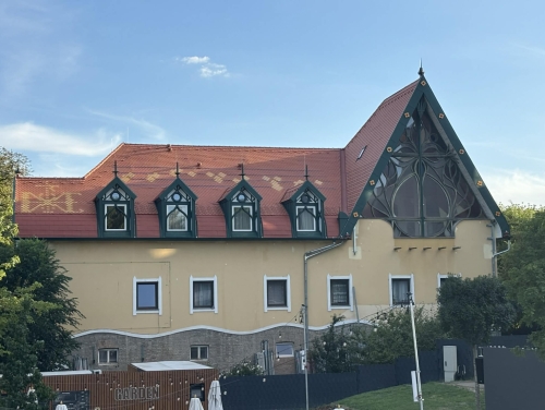 Zsolt Nándor Zeneiskola Tető felújítási munkái, Esztergom, Gesztenye fasor 14.